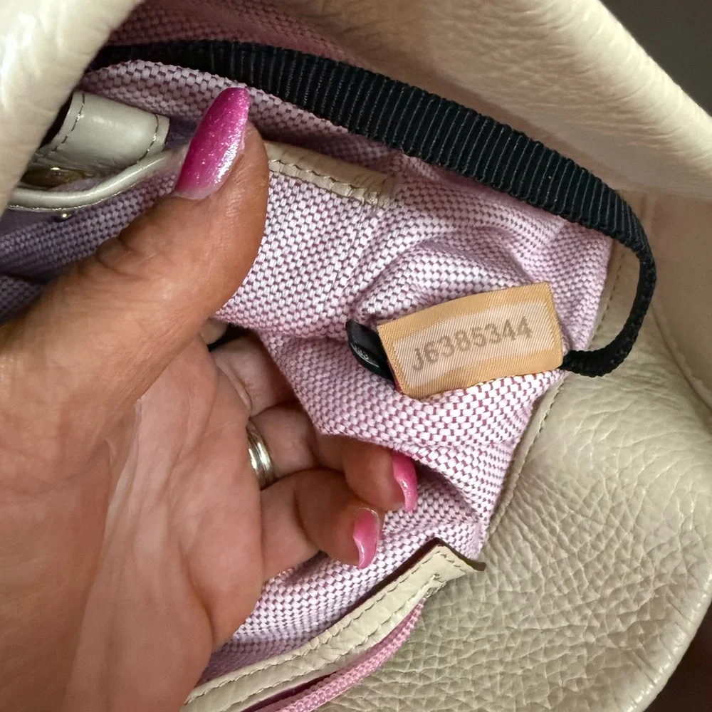 Dooney & Bourke Elegant Cream Leather Women's shoulder bag